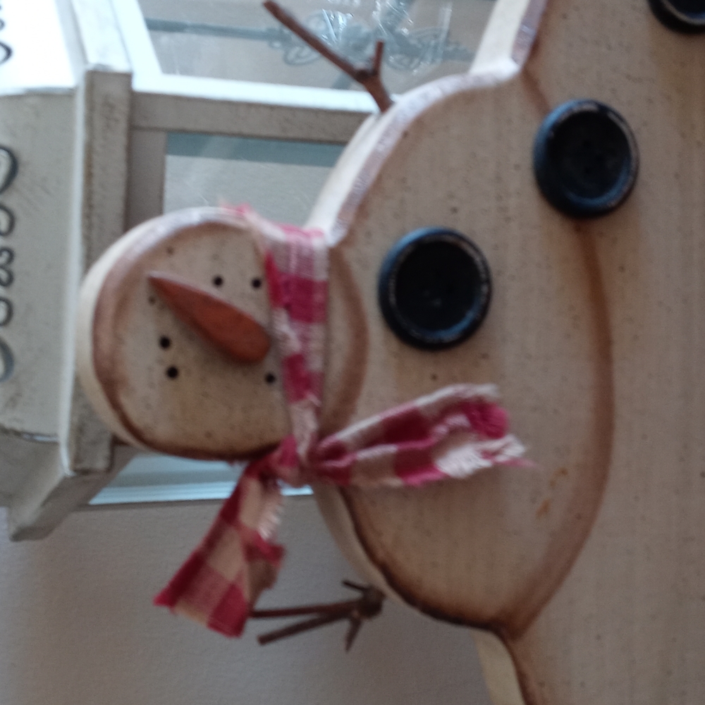 Wooden Snowman Box - Picture 3 of 5